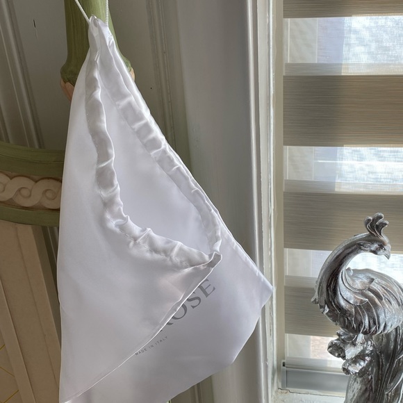 TARYN ROSE Italy Drawstring Dust Bag - Picture 7 of 10